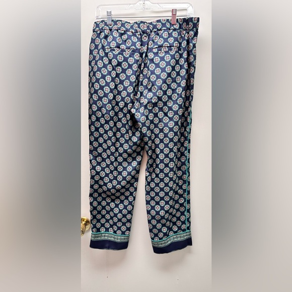 J Crew Silk Twill Foulard Floral Cropped Pant Size 8 - Picture 3 of 3